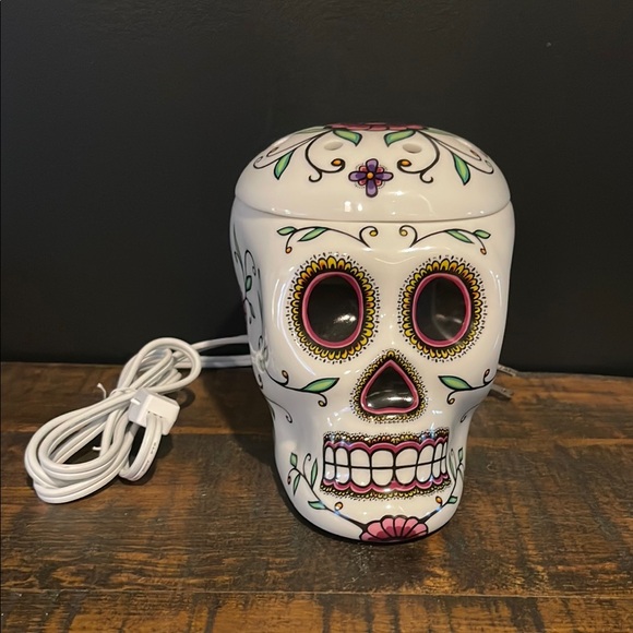 Scentsy Other - Rare Calavera Scentsy Sugar Skull Warmer